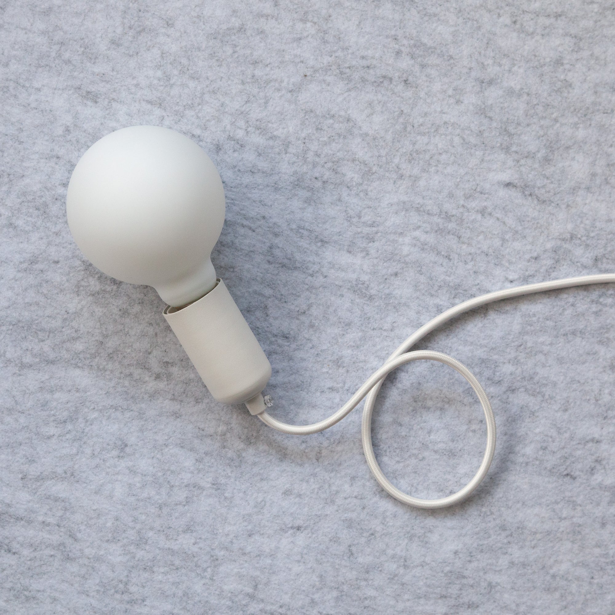 G95 6W LED Filament Light Bulb E27 2700K Porcelain Frosted | Superior Quality LED Light Globes | Vintage LED